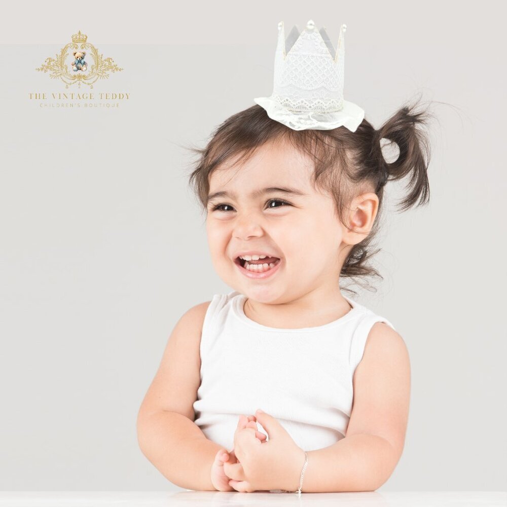 NWT Cute Girls Princess Crown Happy Birthday Hat Lovely Lace & Pearls White OS
